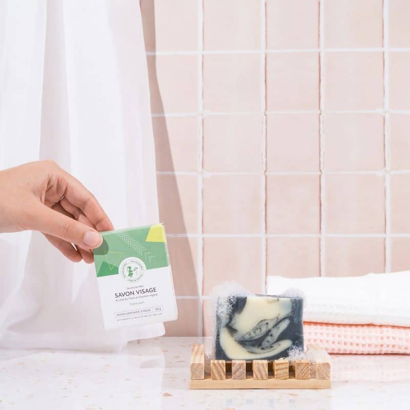 Savon visage - charbon - naturel - bon pour le visage - Secrets de Miel|